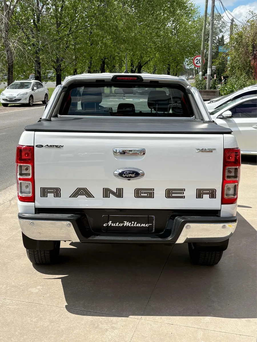Mira esta publicación de Ford Ranger 2021 en Motordil