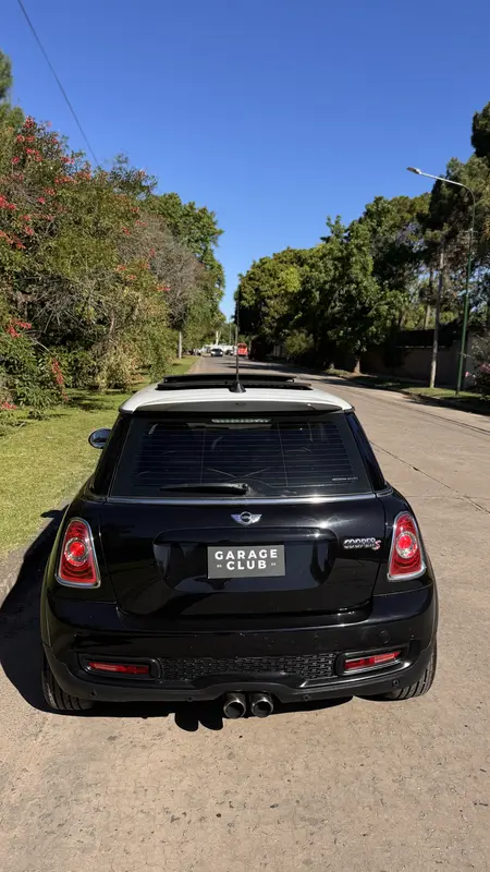 Mira esta publicación de Mini Cooper 2013 en Motordil