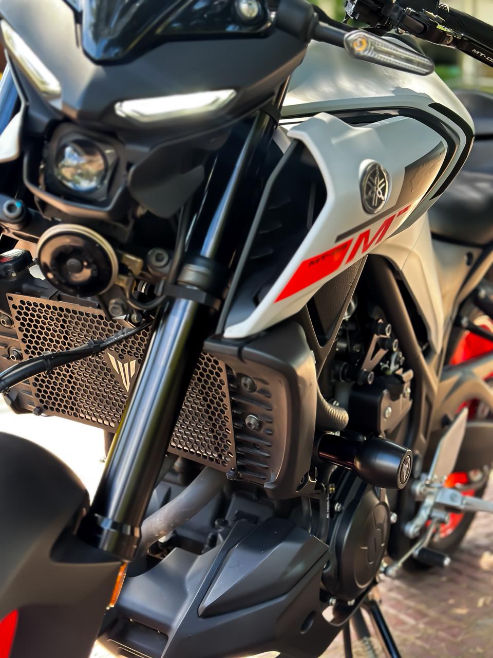 Mira esta publicación de Yamaha 300 MT 03 2021 en Motordil