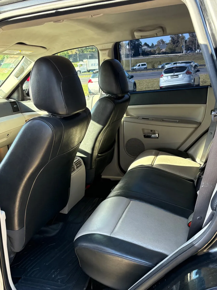 Mira esta publicación de Jeep Cherokee 2008 en Motordil