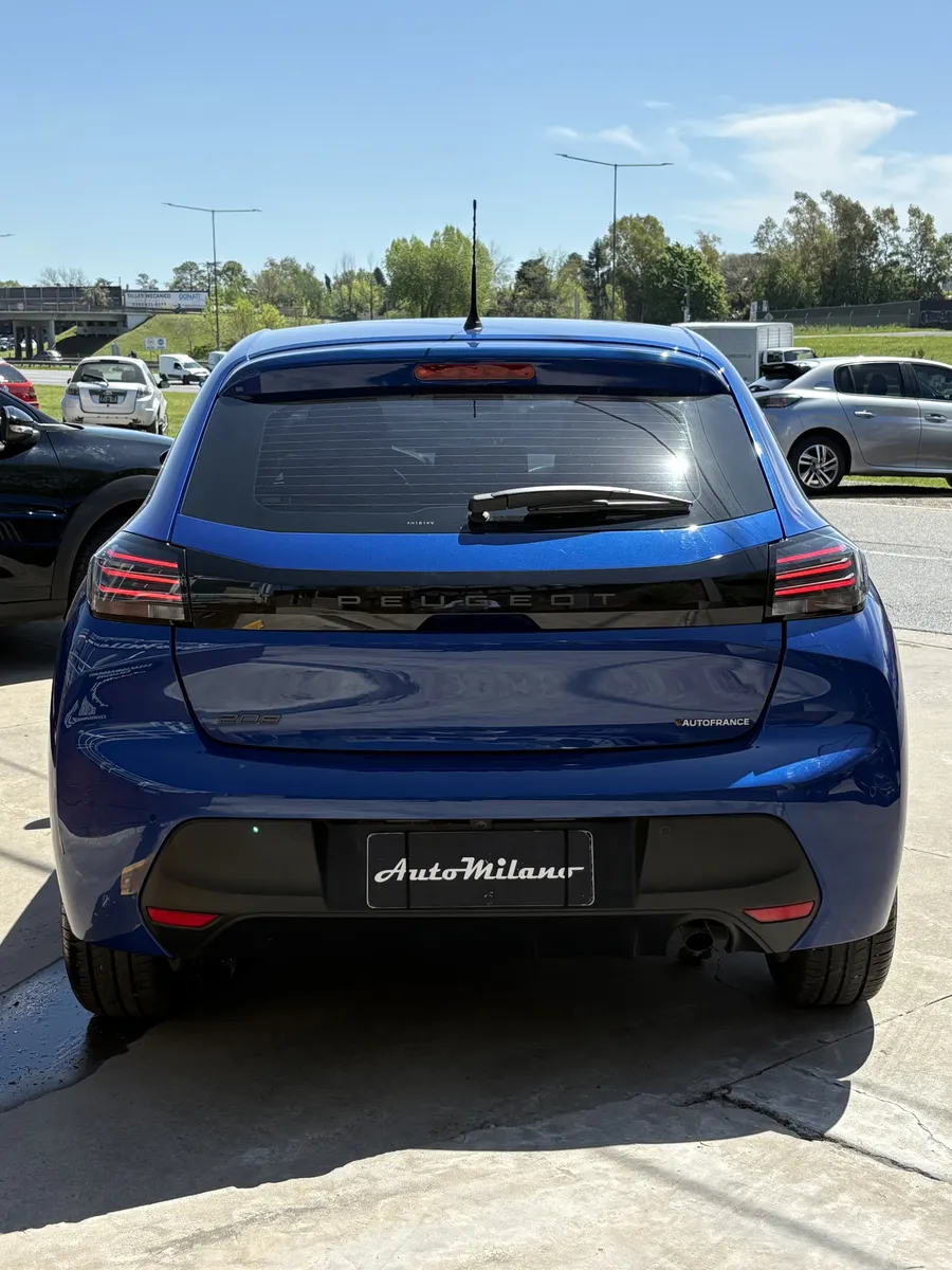 Mira esta publicación de Peugeot 208 2025 en Motordil