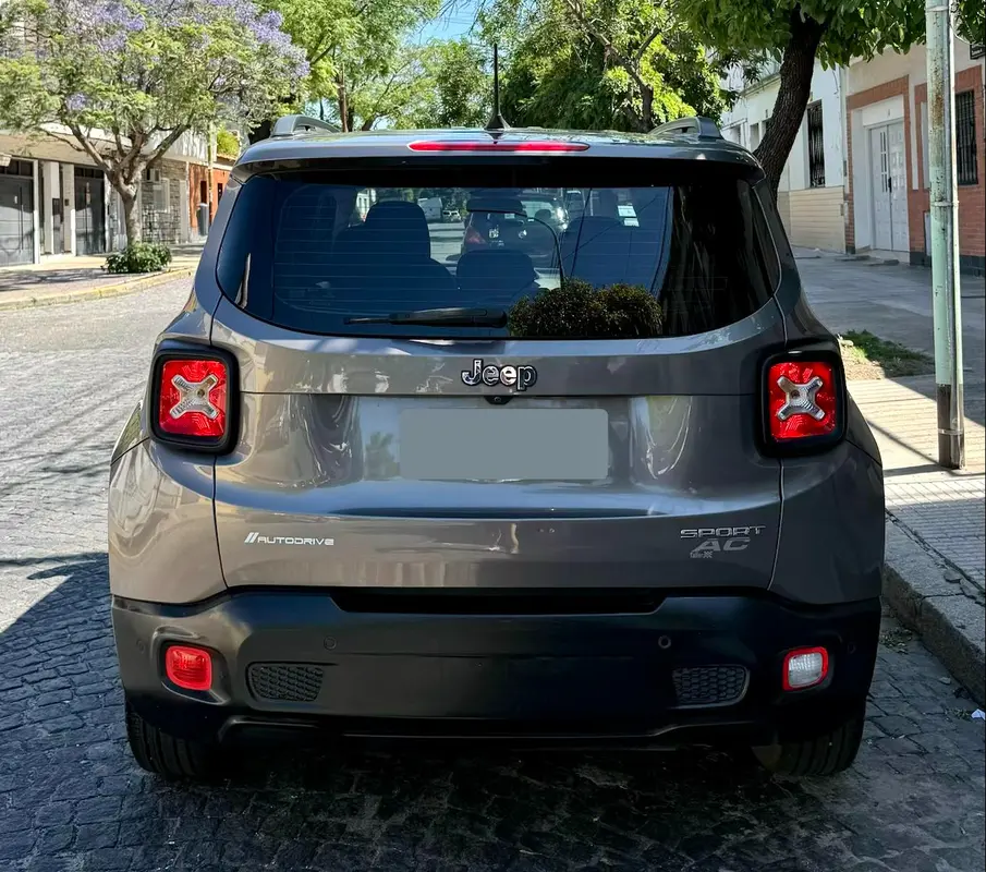 Mirá esta publicación de Jeep Renegade