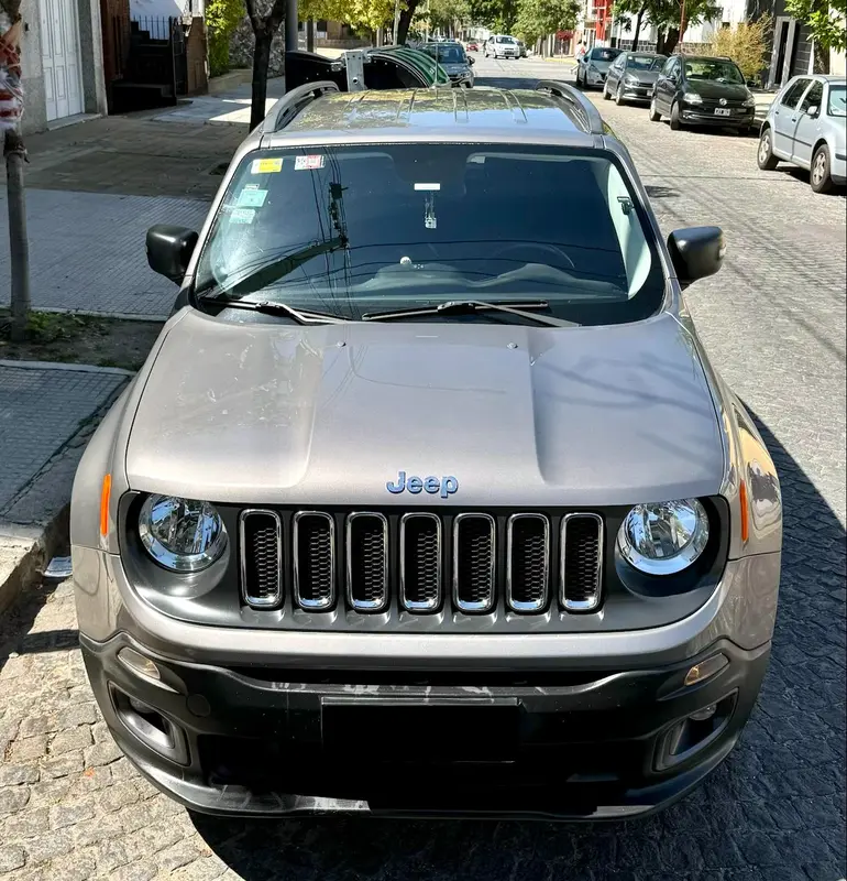 Mirá esta publicación de Jeep Renegade