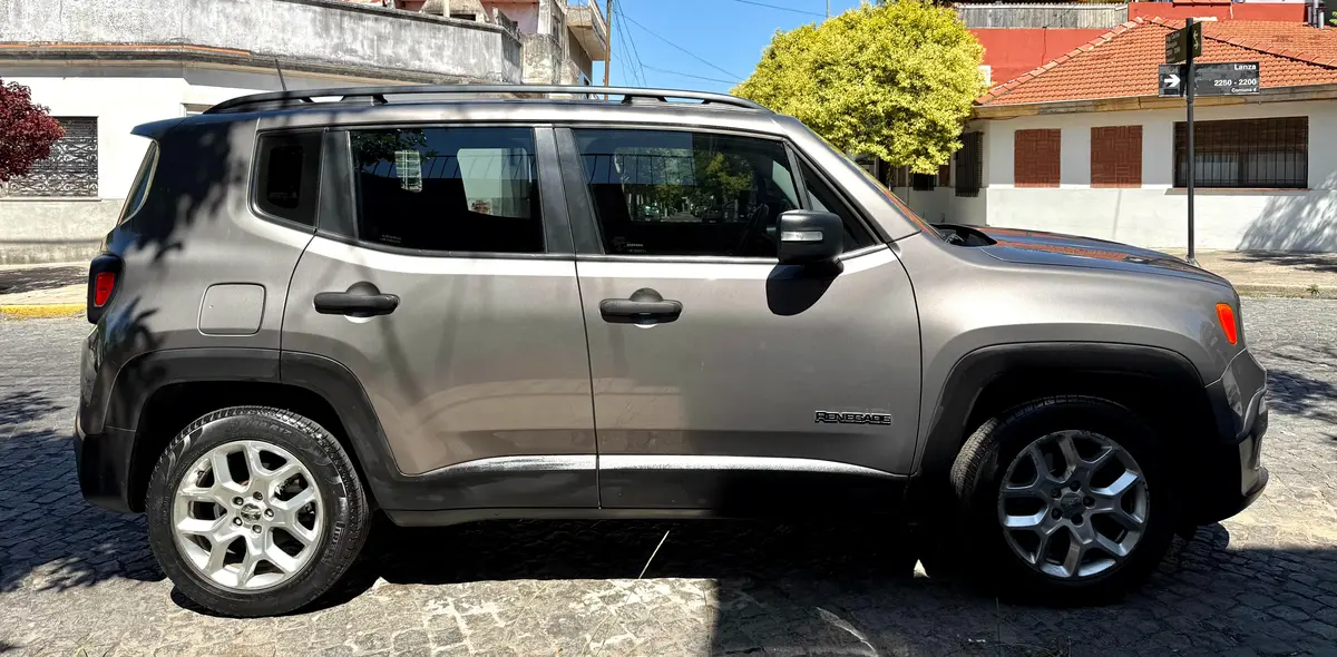 Mirá esta publicación de Jeep Renegade