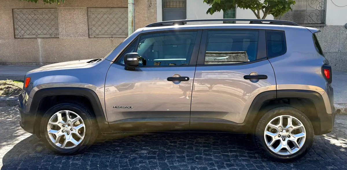 Mirá esta publicación de Jeep Renegade
