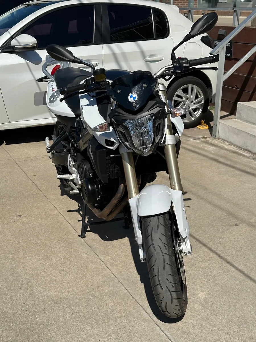 Mira esta publicación de BMW F 800 R 2017 en Motordil