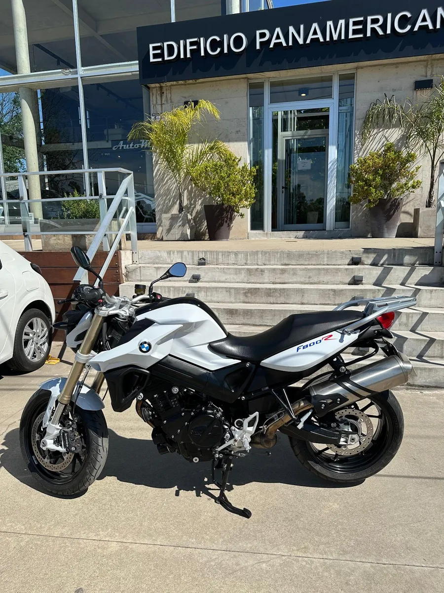 Mira esta publicación de BMW F 800 R 2017 en Motordil