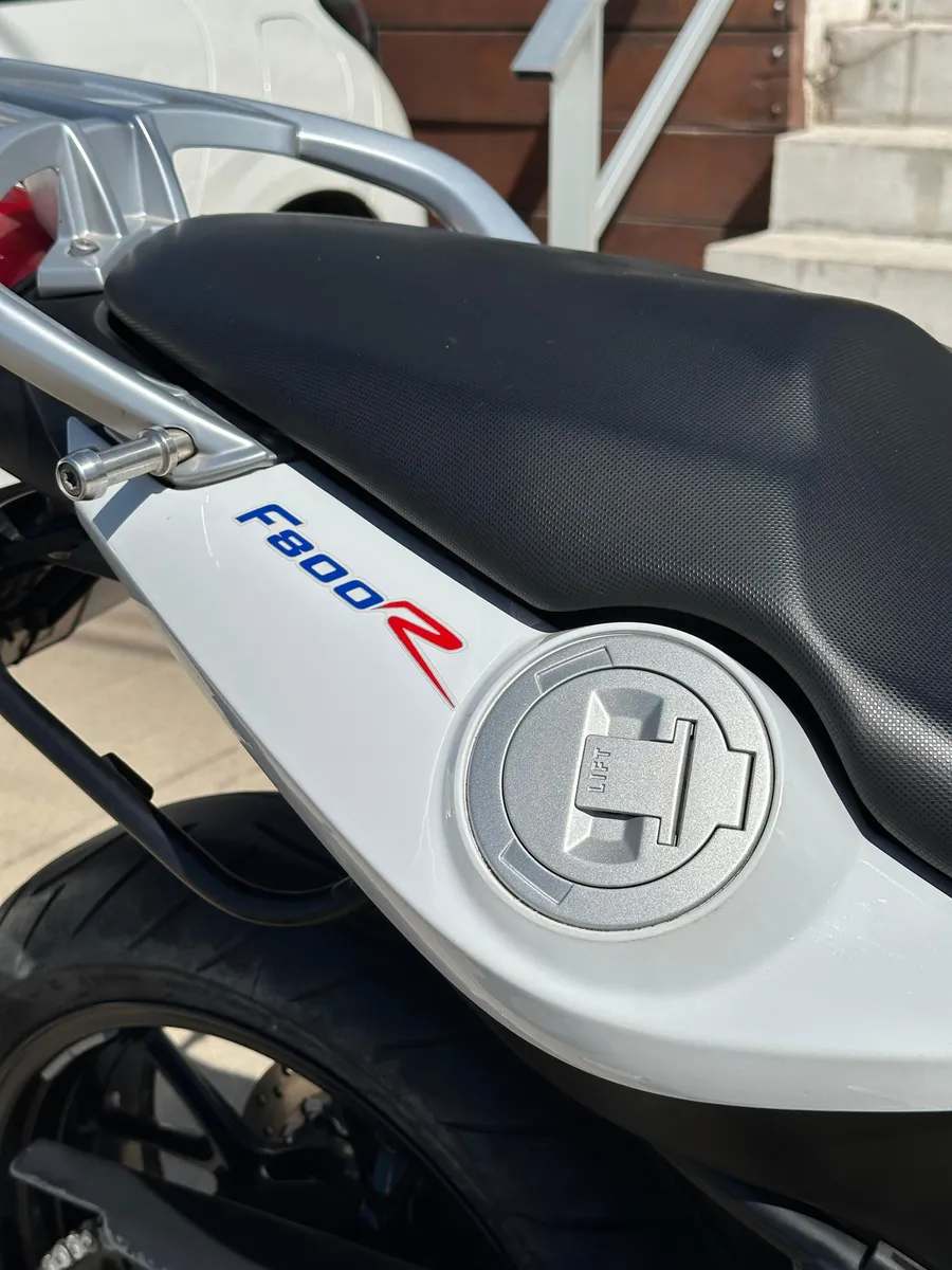 Mira esta publicación de BMW F 800 R 2017 en Motordil