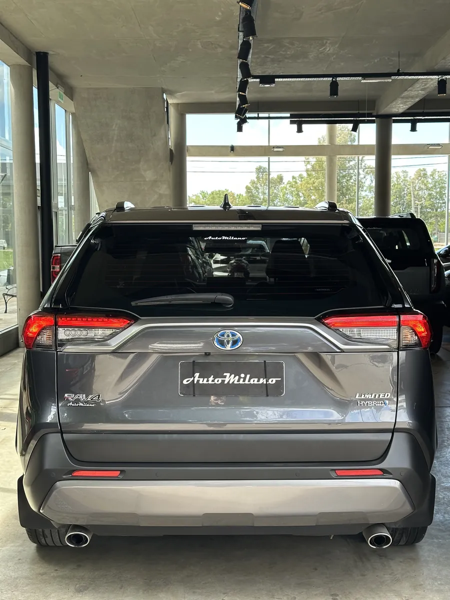 Mira esta publicación de Toyota RAV4 2022 en Motordil