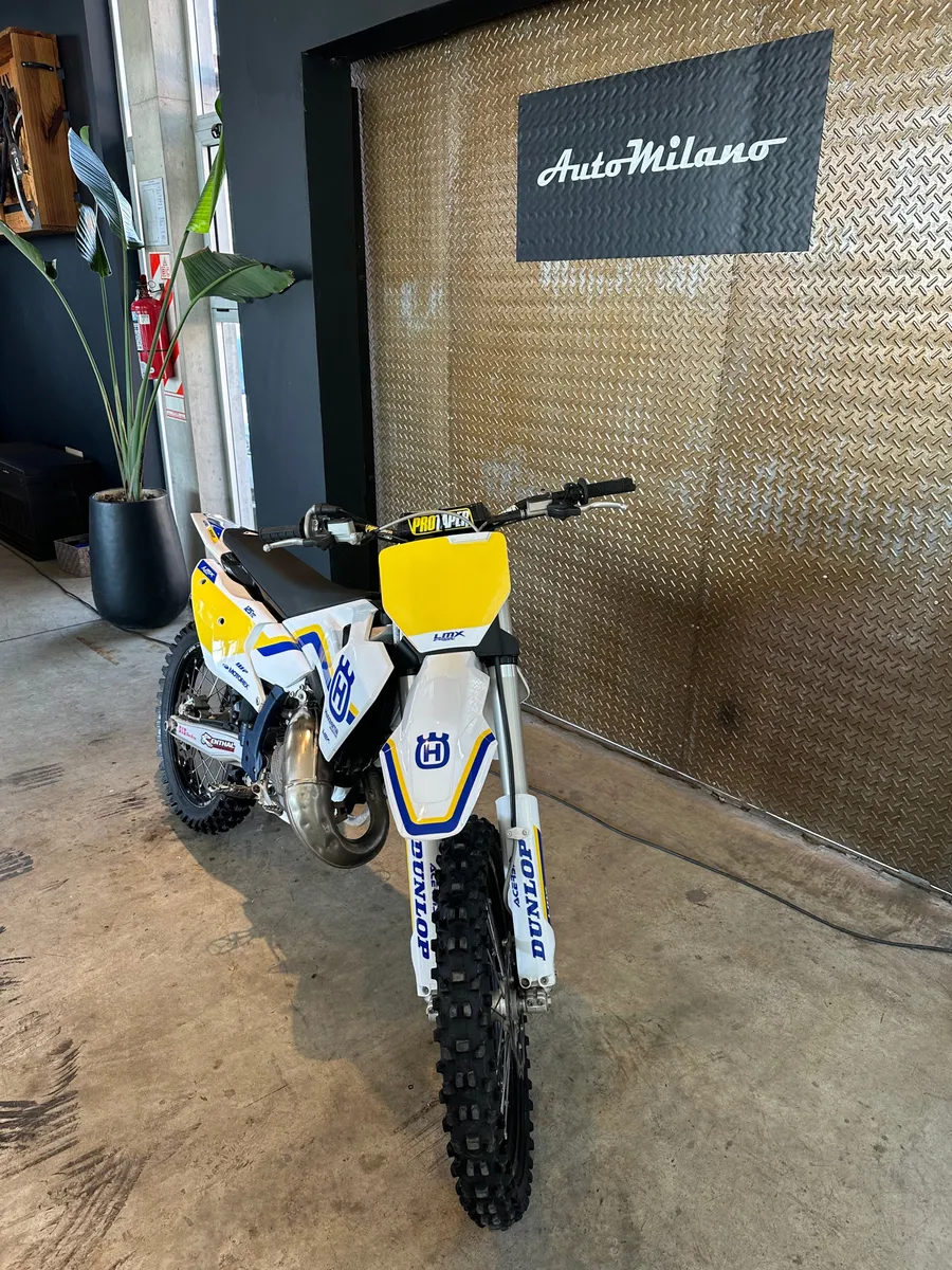 Mira esta publicación de Husqvarna 125 2023 en Motordil