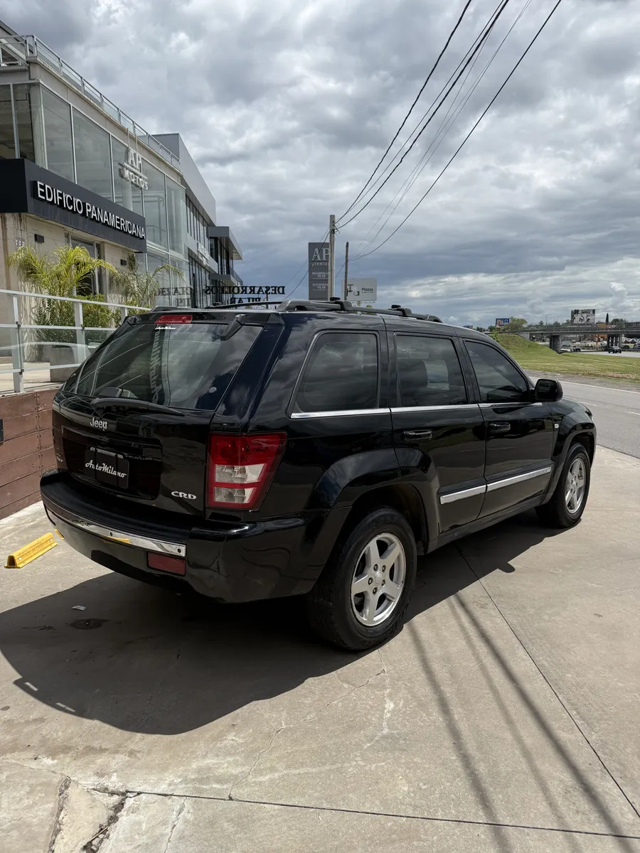 Mira esta publicación de Jeep Cherokee 2007 en Motordil