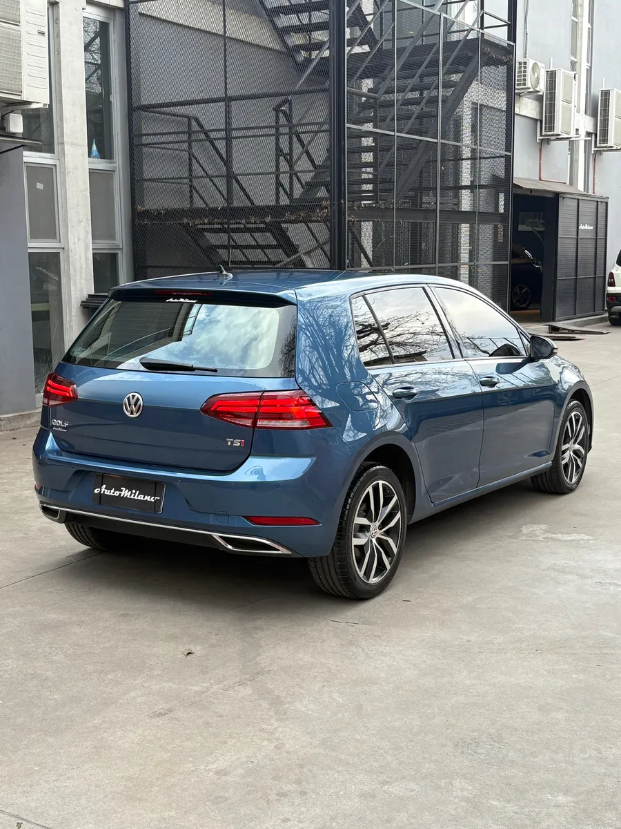 Mira esta publicación de Volkswagen Golf 2018 en Motordil