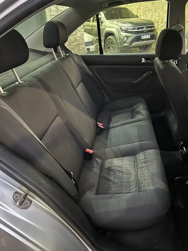 Mira esta publicación de Volkswagen Bora 2009 en Motordil