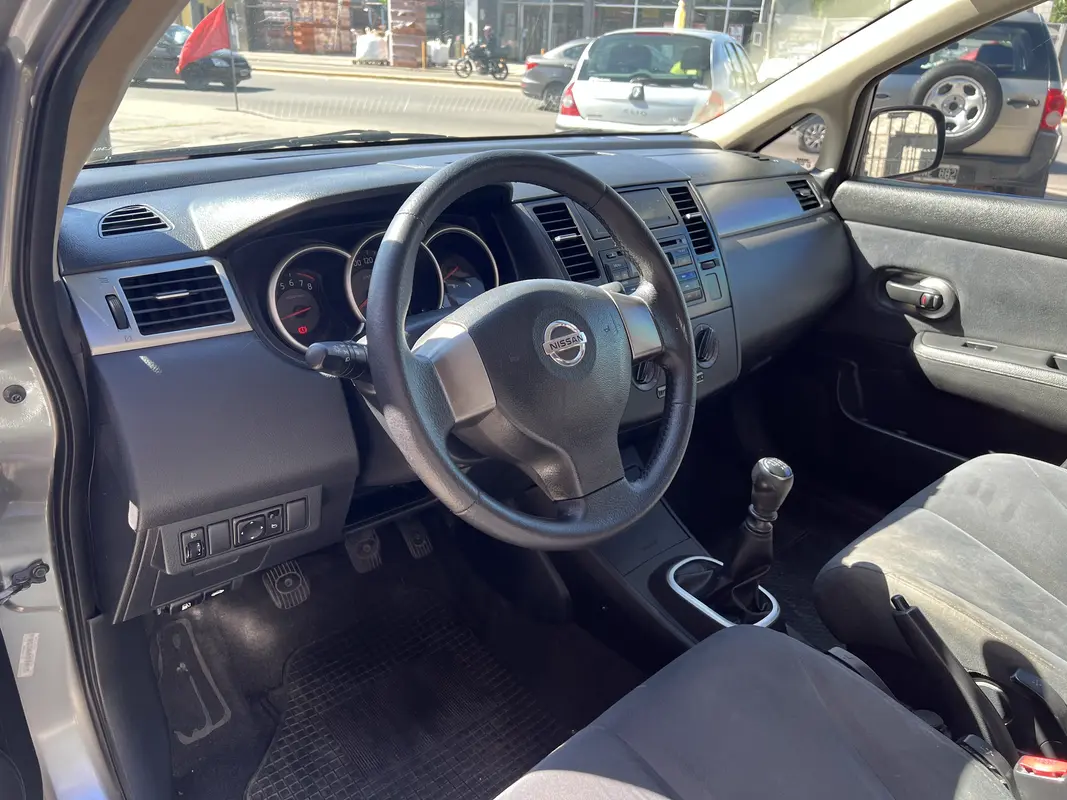 Mira esta publicación de Nissan Tiida 2008 en Motordil