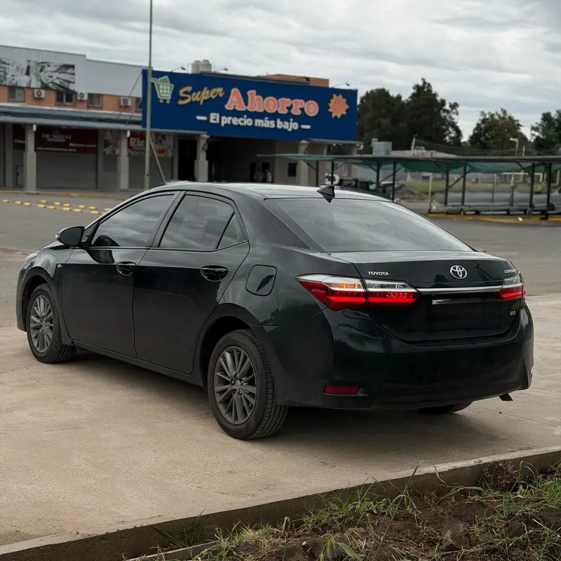 Mira esta publicación de Toyota Corolla 2018 en Motordil