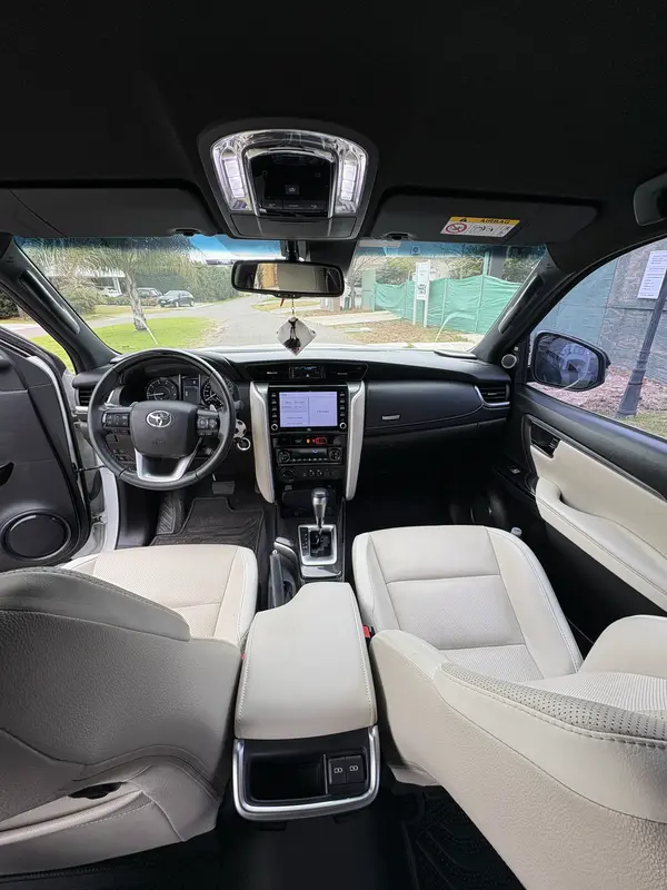 Mira esta publicación de Toyota SW4 2023 en Motordil