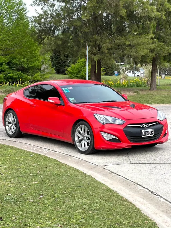 Mira esta publicación de Hyundai Coupe 2013 en Motordil