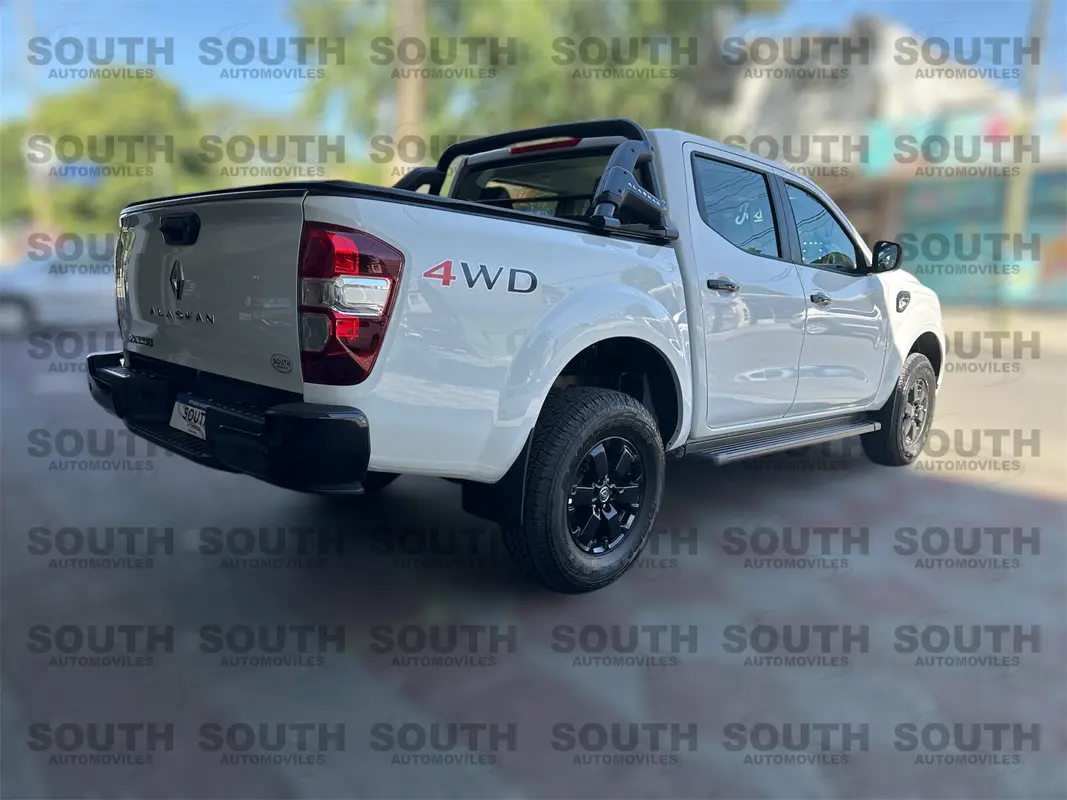 Mira esta publicación de Renault Alaskan 2025 en Motordil