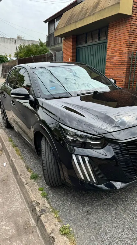 Mira esta publicación de Peugeot 208 2011 en Motordil