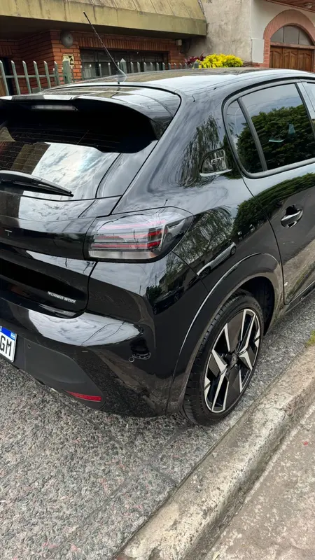 Mira esta publicación de Peugeot 208 2011 en Motordil