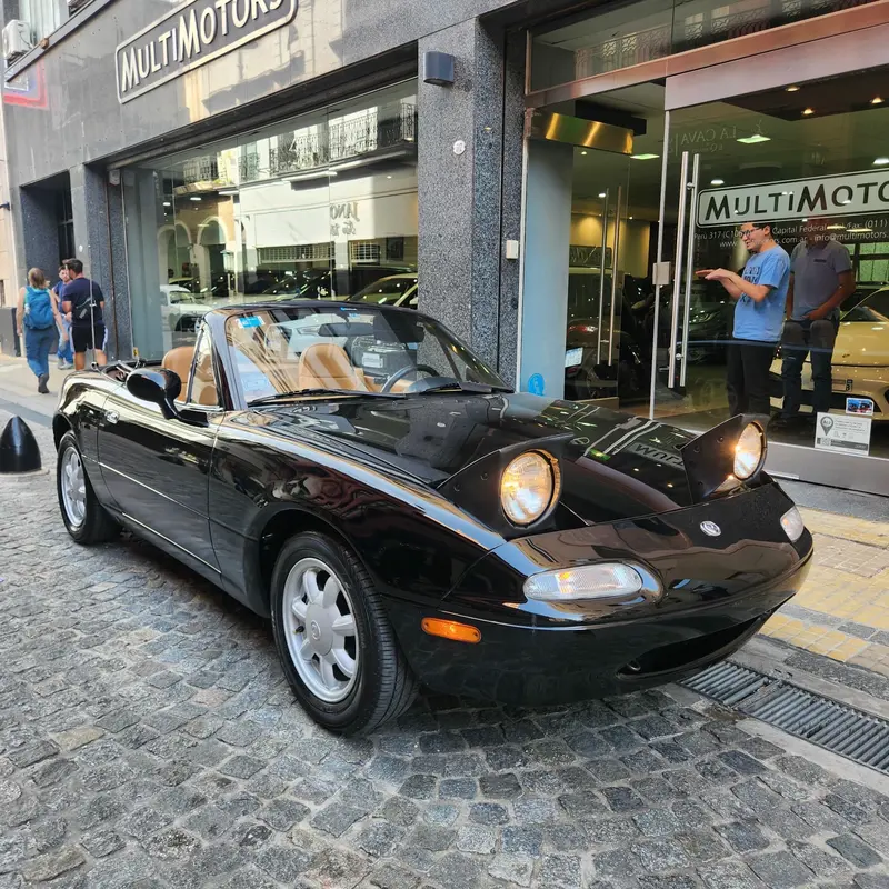 Mira esta publicación de Mazda MX 1994 en Motordil