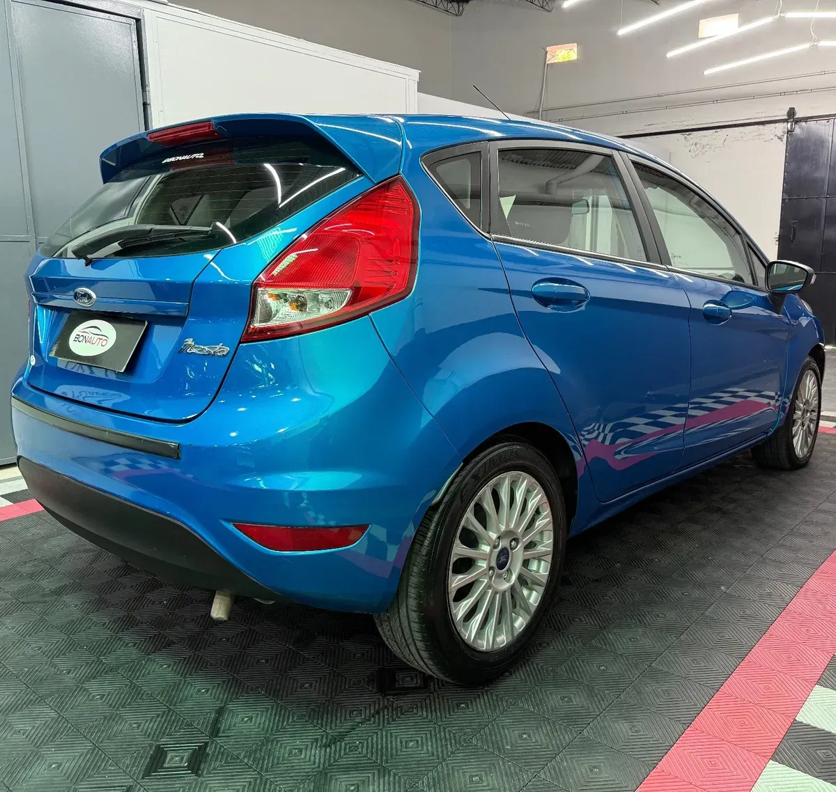 Mira esta publicación de Ford Fiesta 2015 en Motordil