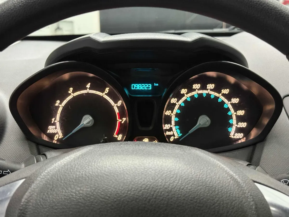 Mira esta publicación de Ford Fiesta 2015 en Motordil