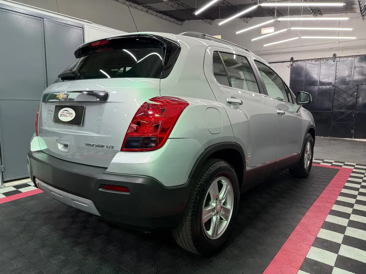 Mira esta publicación de Chevrolet Tracker 2015 en Motordil