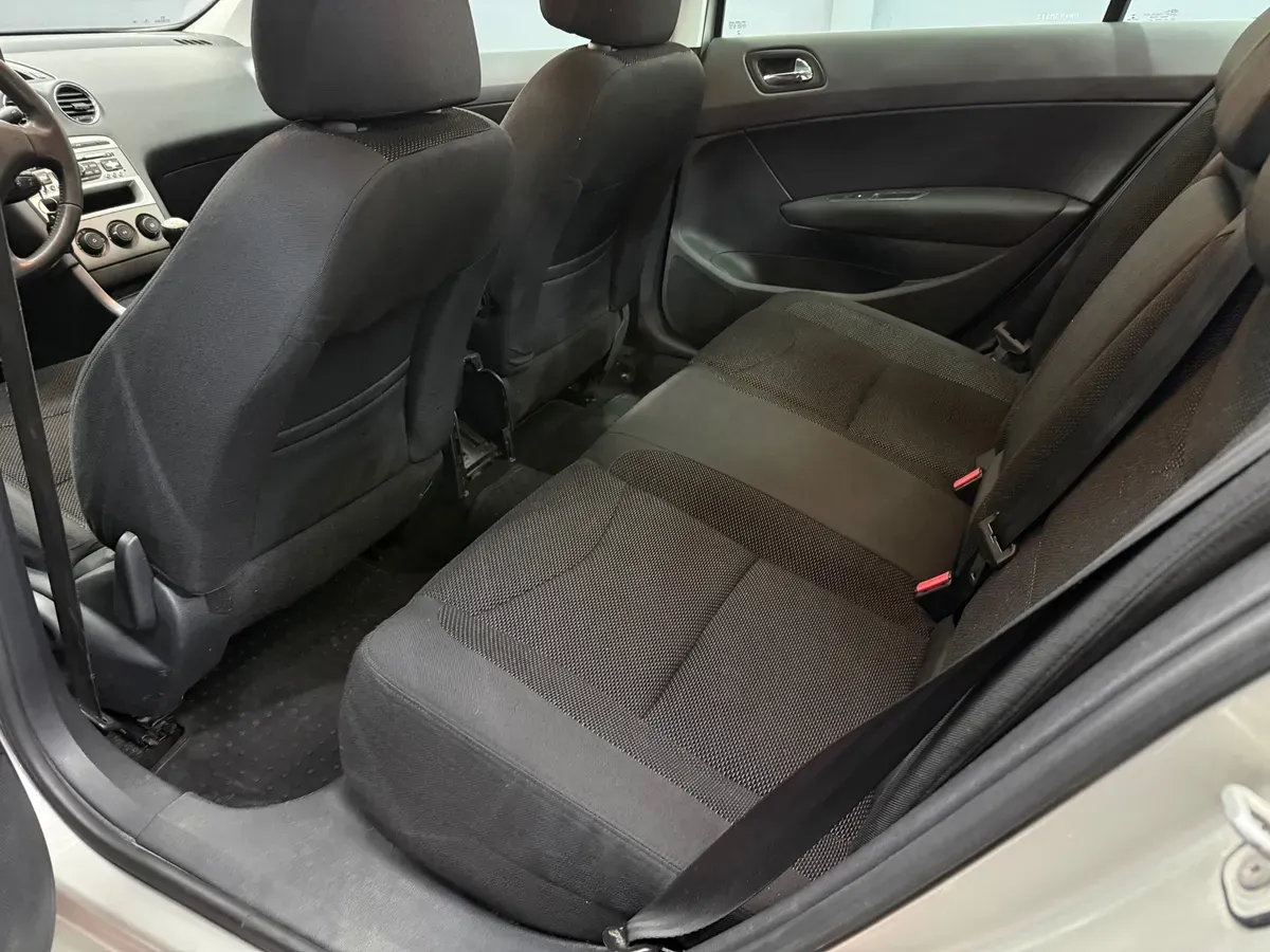 Mira esta publicación de Peugeot 408 2013 en Motordil