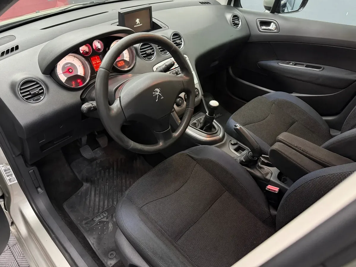 Mira esta publicación de Peugeot 408 2013 en Motordil