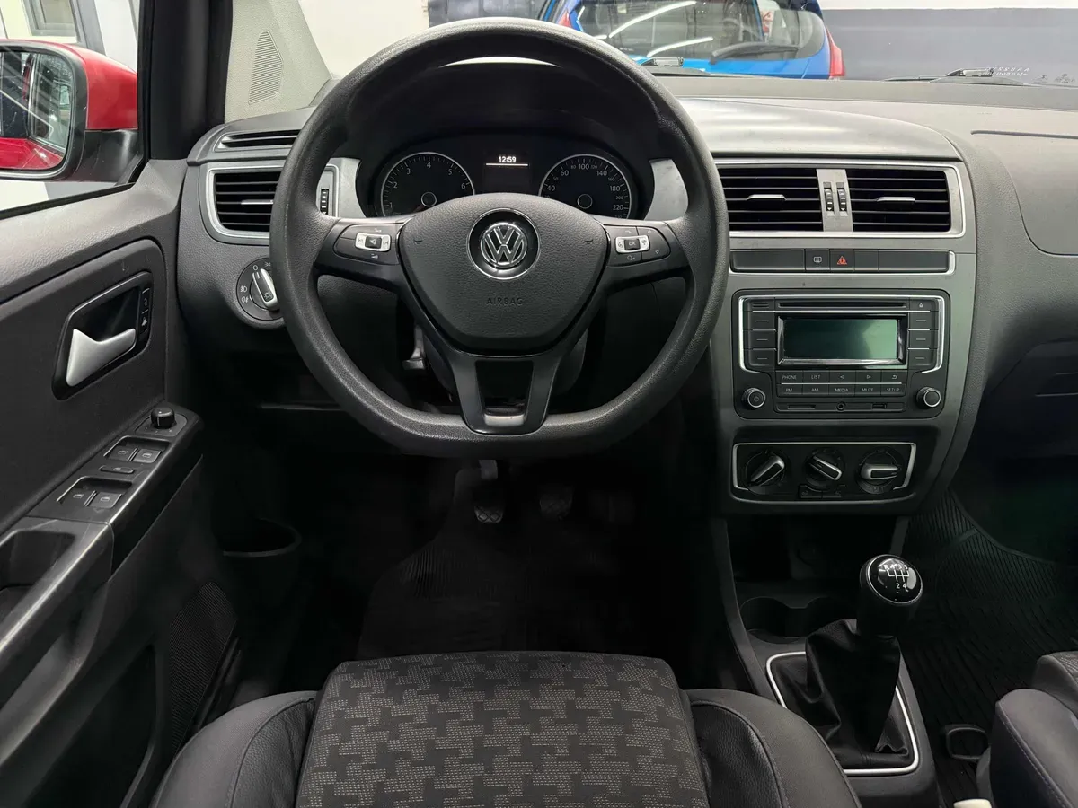 Mira esta publicación de Volkswagen Suran 2016 en Motordil