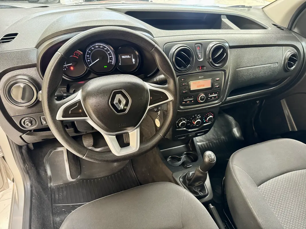 Mira esta publicación de Renault Kangoo 2022 en Motordil