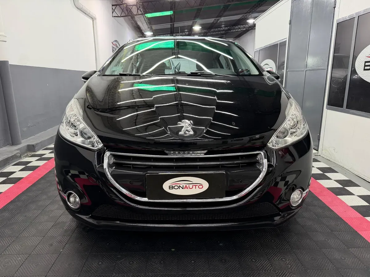 Mira esta publicación de Peugeot 208 2013 en Motordil