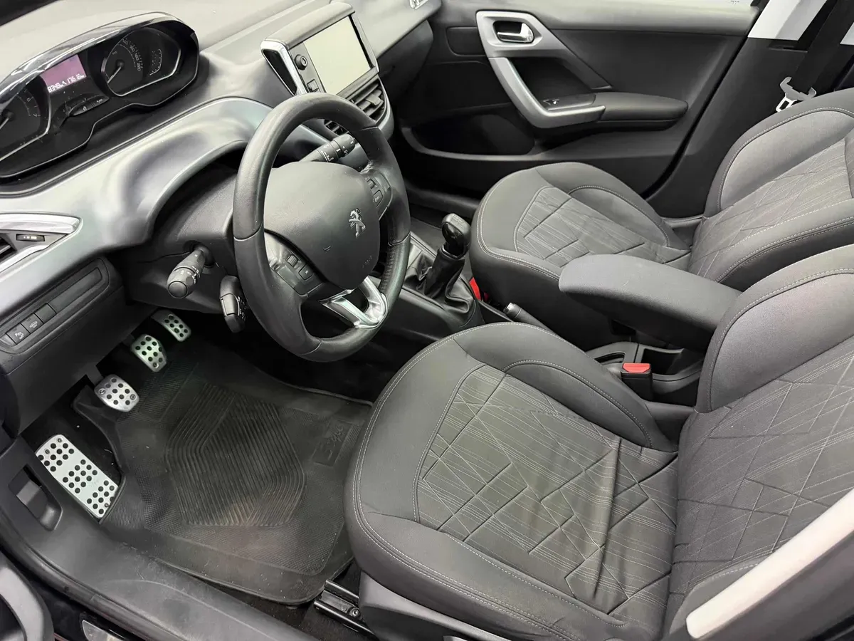 Mira esta publicación de Peugeot 208 2013 en Motordil