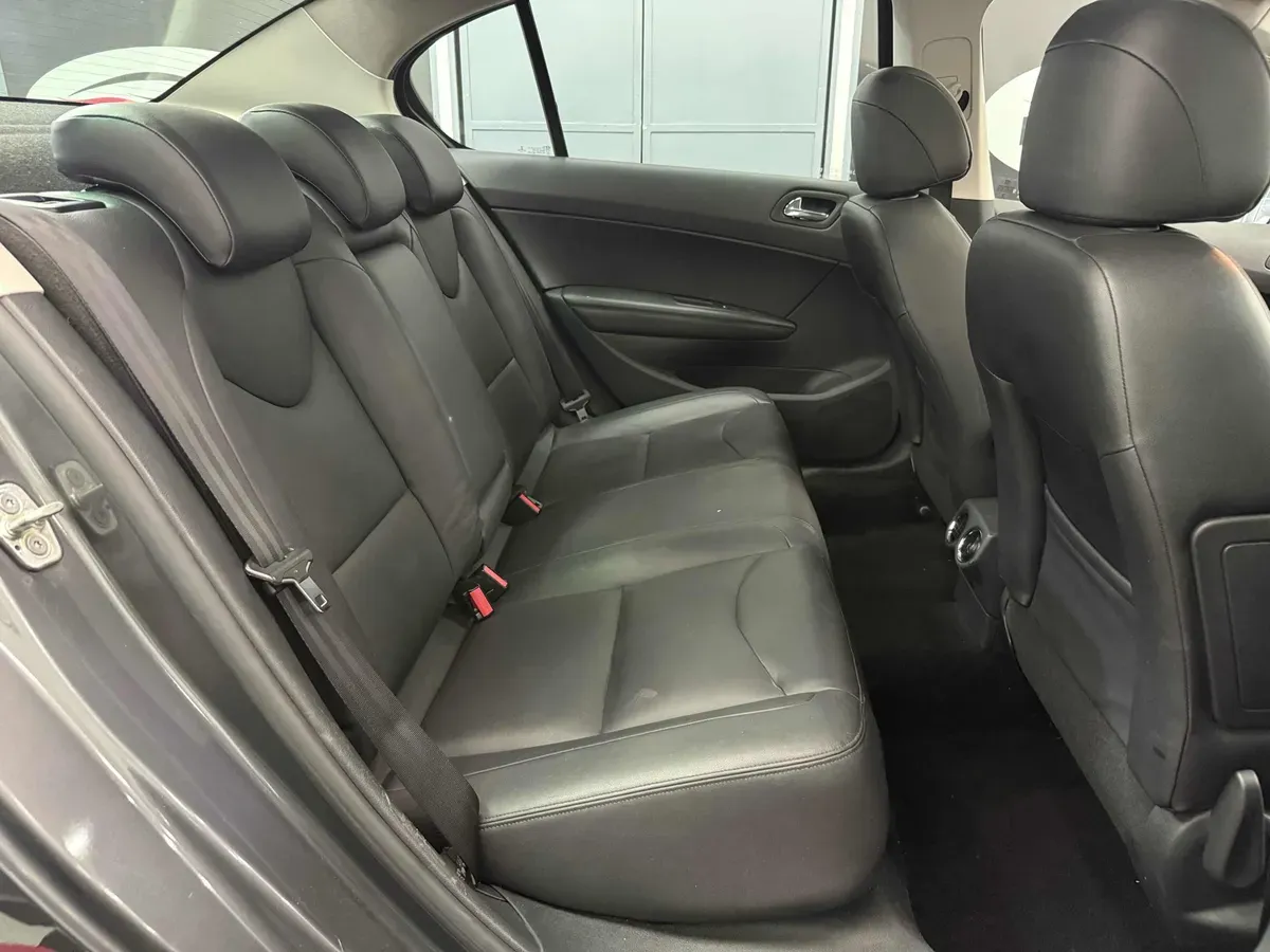 Mira esta publicación de Peugeot 408 2014 en Motordil