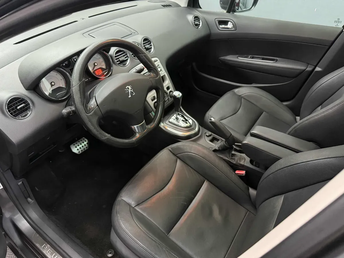 Mira esta publicación de Peugeot 408 2014 en Motordil