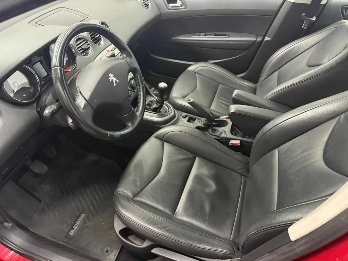 Mira esta publicación de Peugeot 408 2012 en Motordil