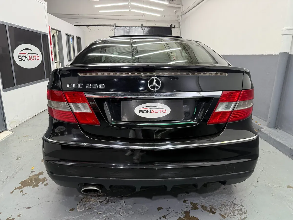 Mira esta publicación de Mercedes Benz CLC 2011 en Motordil