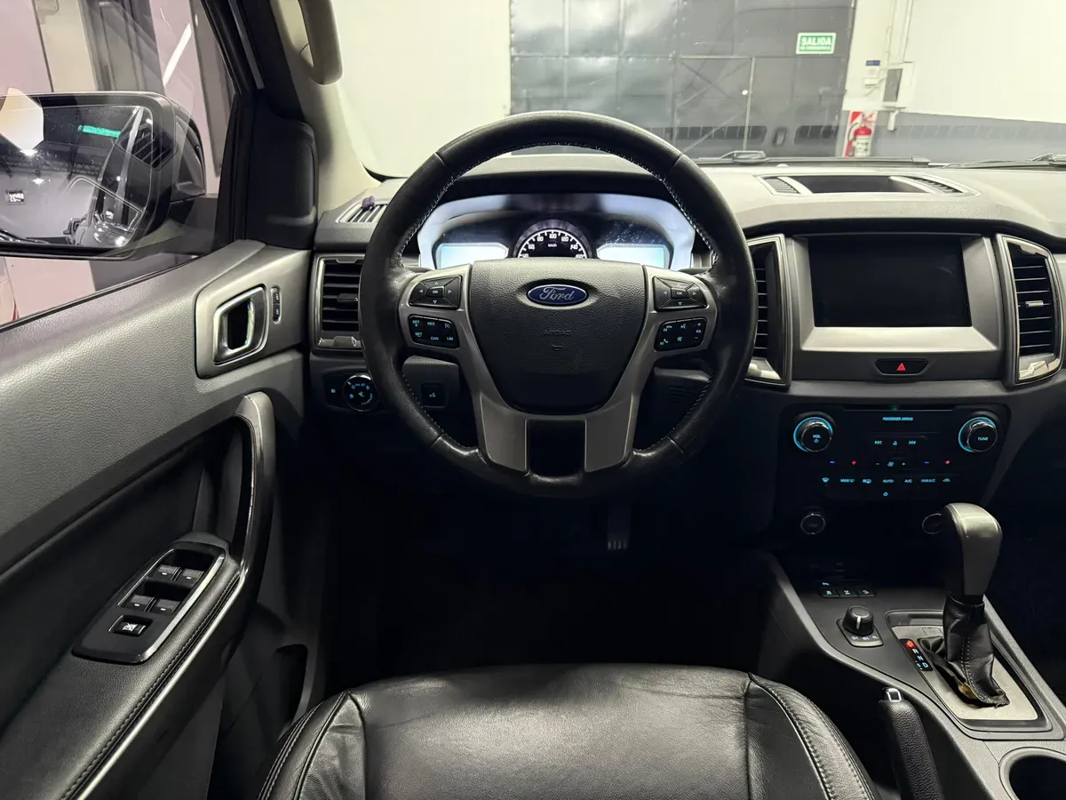 Mira esta publicación de Ford Ranger 2016 en Motordil