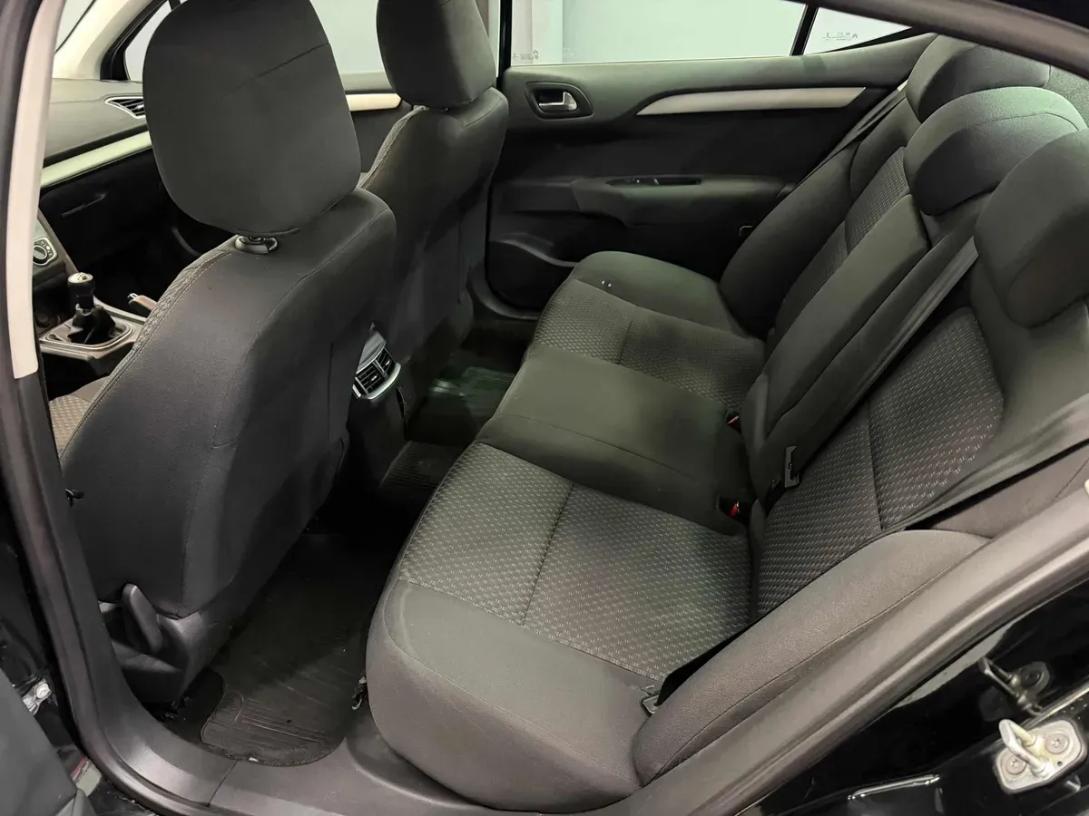 Mira esta publicación de Citroen C 4 Lounge 2014 en Motordil