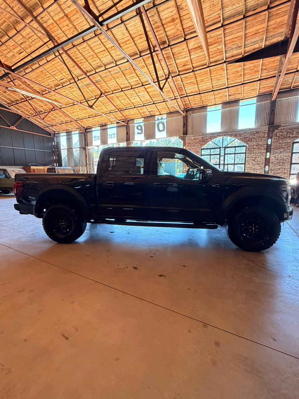 Mira esta publicación de Ford F 150 Raptor 2025 en Motordil