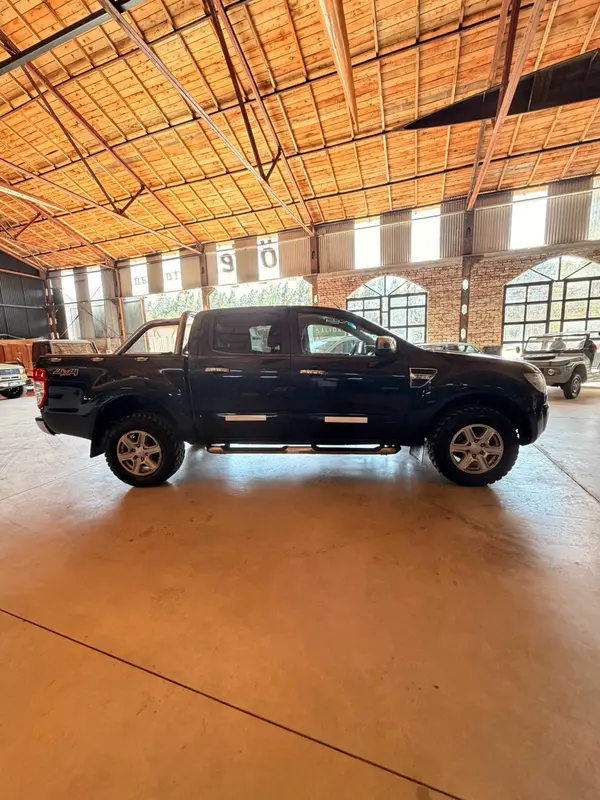 Mira esta publicación de Ford Ranger 2012 en Motordil