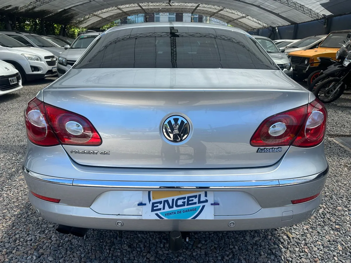 Mira esta publicación de Volkswagen Passat 2013 en Motordil