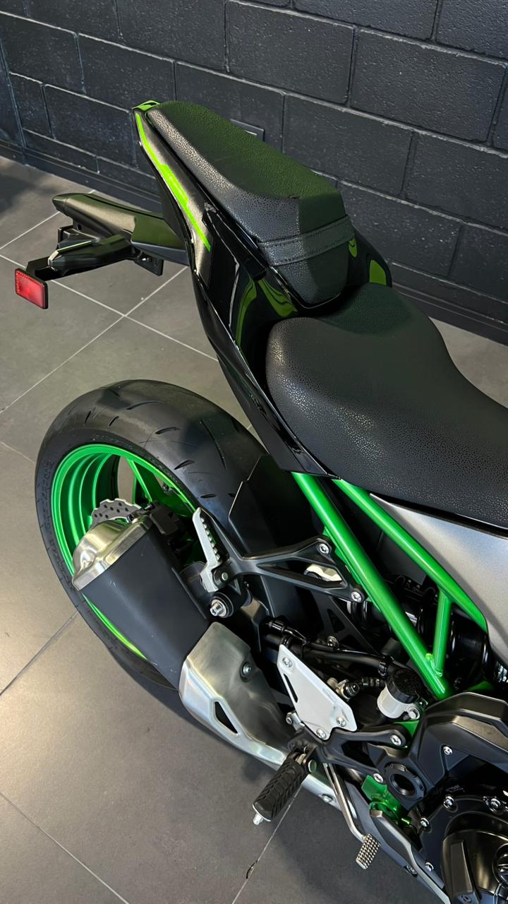 Mira esta publicación de Kawasaki z 900 2024 en Motordil