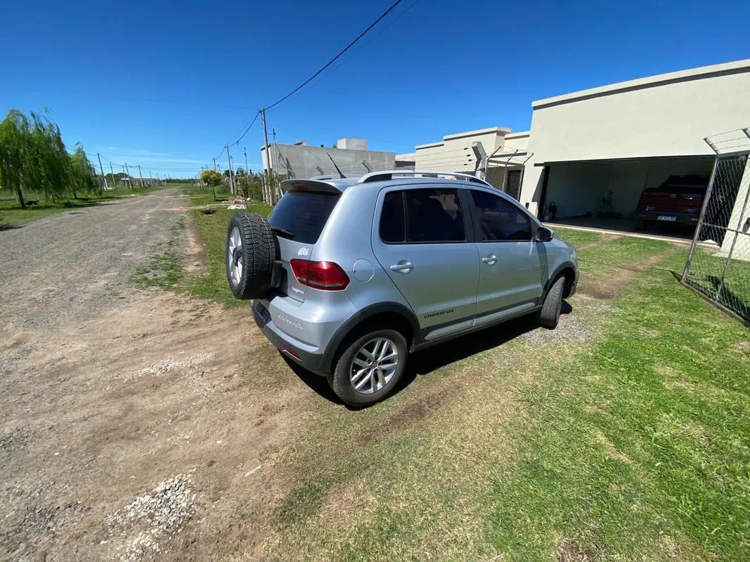 Mira esta publicación de Volkswagen Crossfox 2016 en Motordil