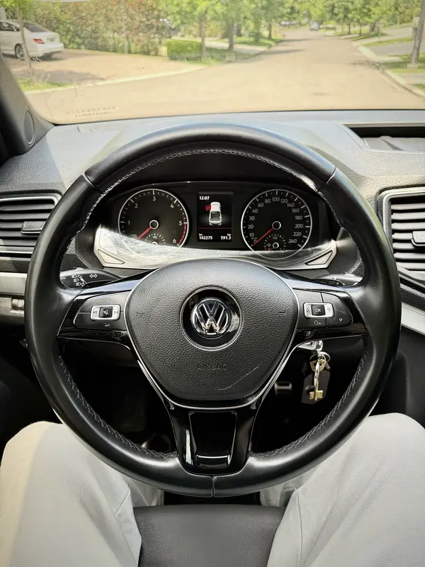 Mira esta publicación de Volkswagen Amarok 2021 en Motordil