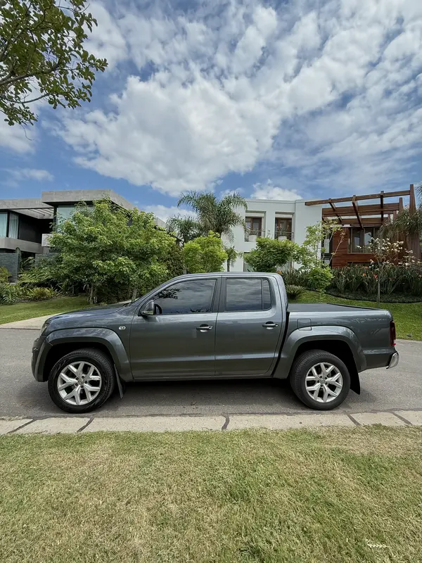 Mira esta publicación de Volkswagen Amarok 2021 en Motordil