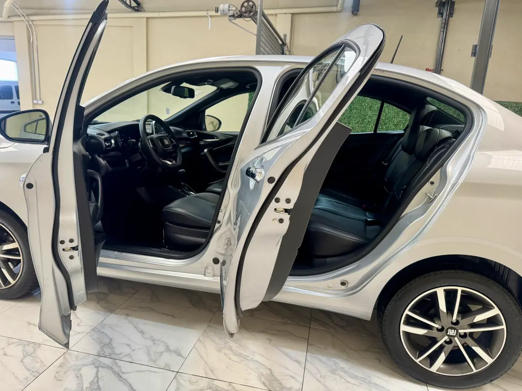 Mira esta publicación de Fiat Cronos 2023 en Motordil