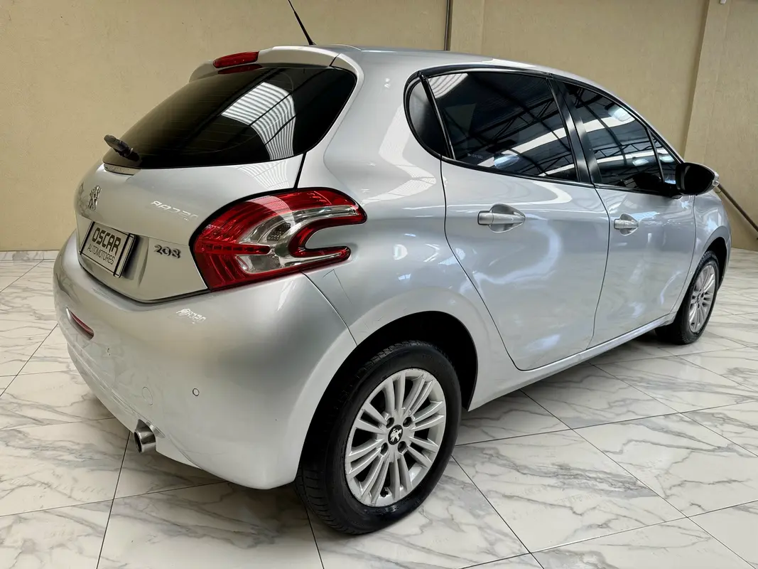 Mira esta publicación de Peugeot 208 2019 en Motordil