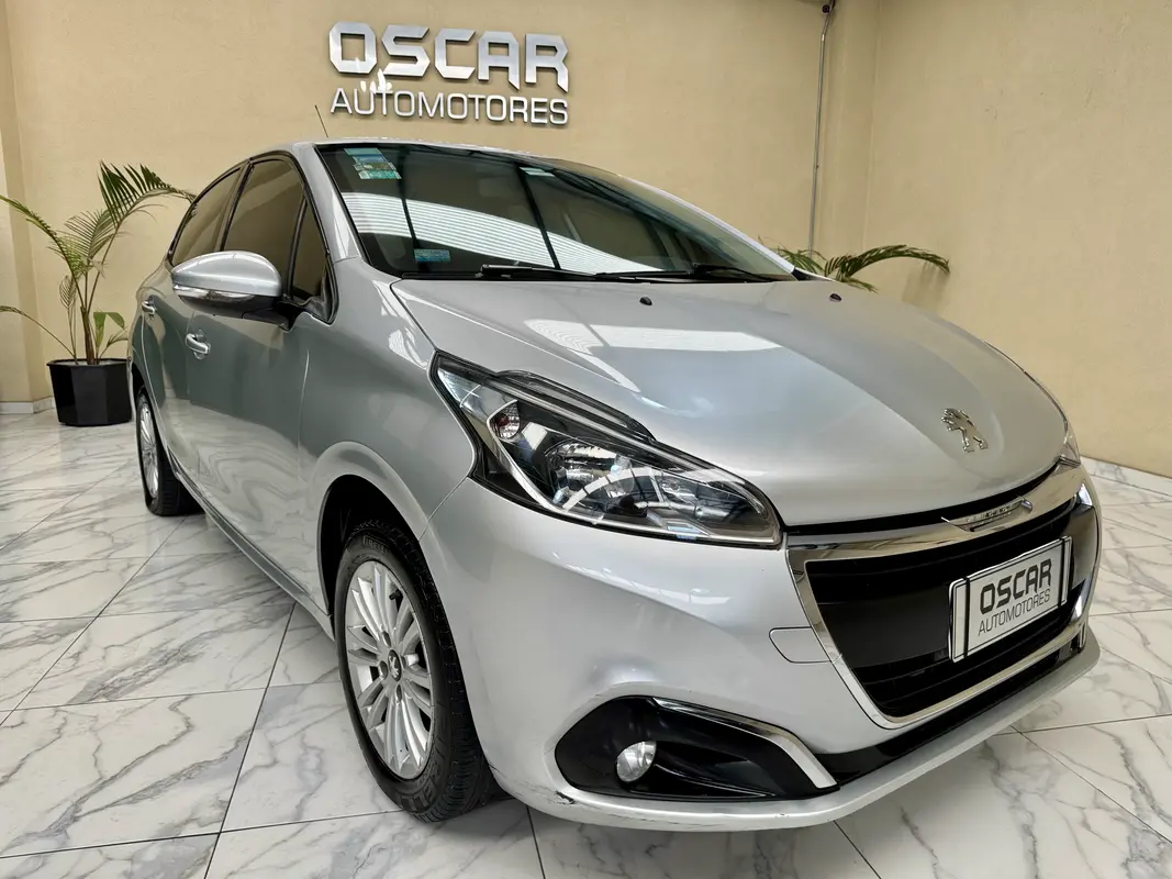 Mira esta publicación de Peugeot 208 2019 en Motordil